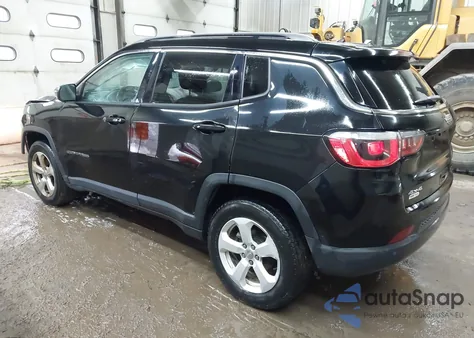 2018 Jeep Compass Latitude 4X4 из США, поврежденный, VIN 3C4NJDBB0JT178696